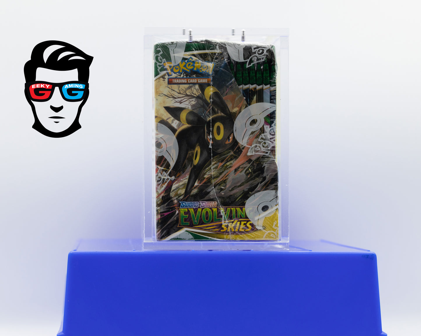 Evolving Skies Booster Box Sword & Shield with High Quality Magnetic Acrylic Case
